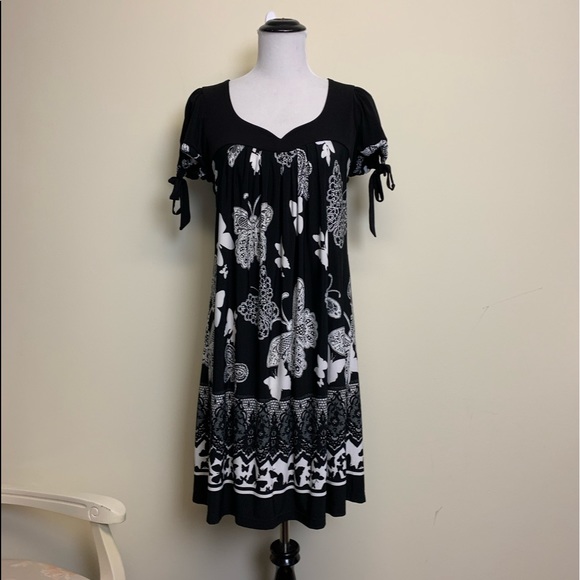Enfocus Studio Dresses & Skirts - Enfocus Studio Butterfly Dress Size 12